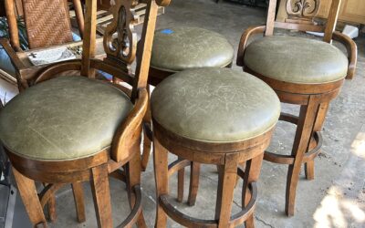 Spruce Up Your Kitchen with Style and Comfort: A Look at Leather and Wood Barstools